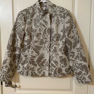 Elegant Women's Patterned Jacket
